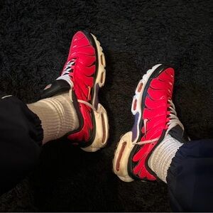 Nike Air Max Plus TN Siren Red